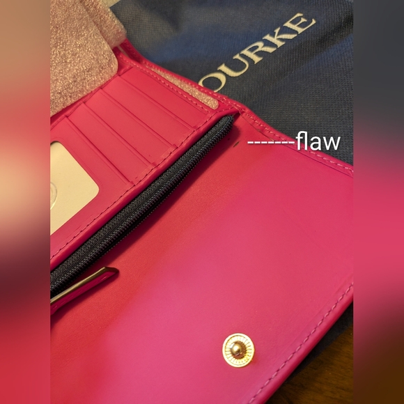 New Dooney & Bourke Wexford Leather Flap Wallet in Magenta 6" - Picture 8 of 9
